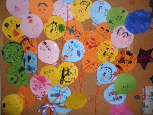 金田幼稚園　風船型メッセージカード１