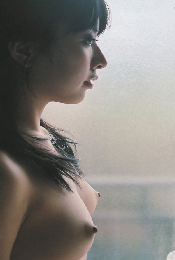 エロ画像　美乳おっぱい　全裸　ヌード　由愛可奈　アダルト大賞