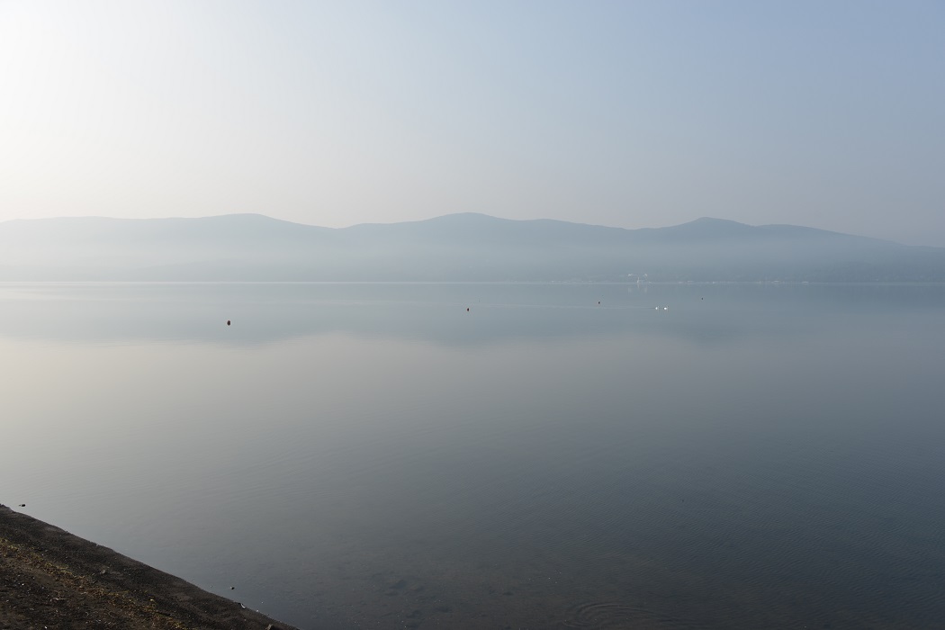 朝霧の山中湖