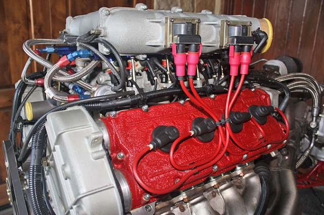 フェラーリF40エンジン
