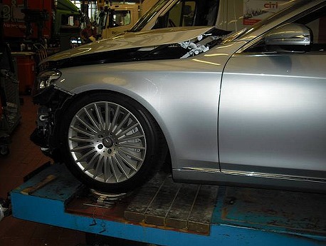 world-s-first-crashed-w222-s-class-is-up-for-sale-photo-gallery-medium_10.jpg
